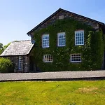 Bank Barn At Rusland Holiday home *
