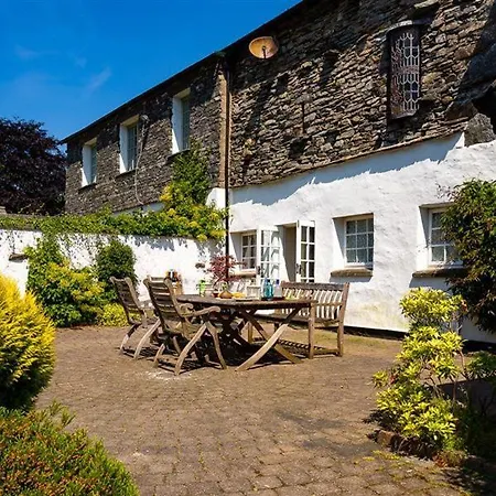 Bank Barn At Rusland * 울버스톤